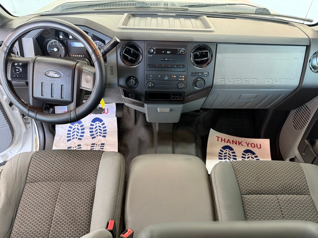 Vehicle image 41 of 48