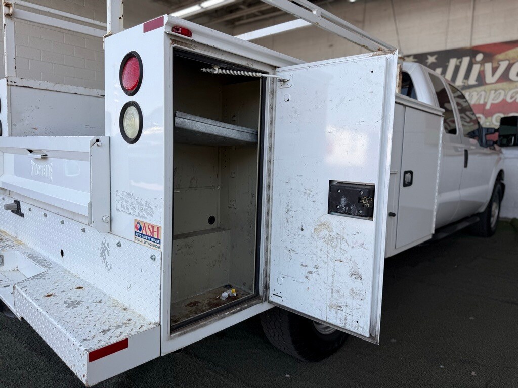Vehicle image 22 of 48