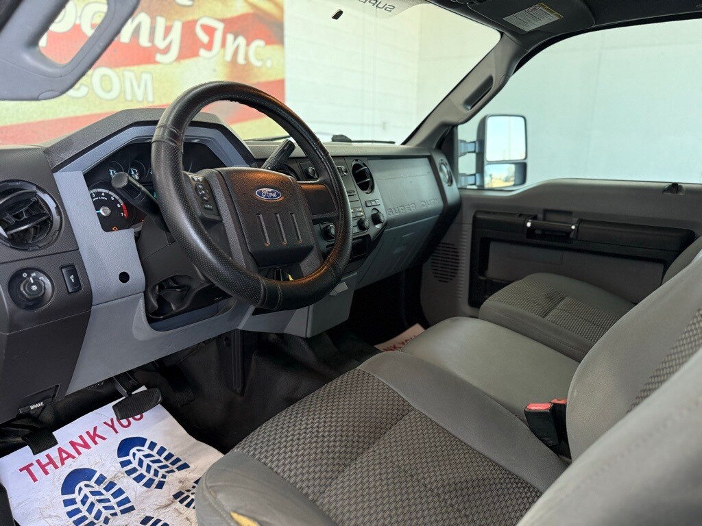 Vehicle image 36 of 48