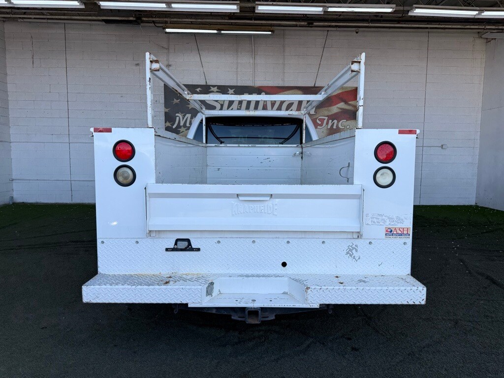 Vehicle image 9 of 48
