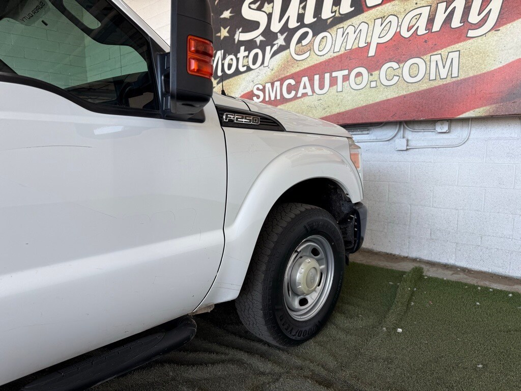 Vehicle image 15 of 48