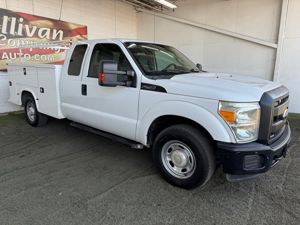 Vehicle image 5 of 48