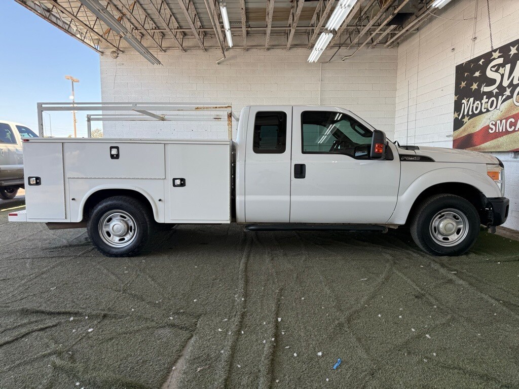Vehicle image 6 of 48