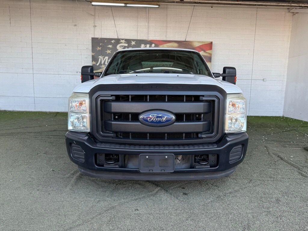 Vehicle image 3 of 48