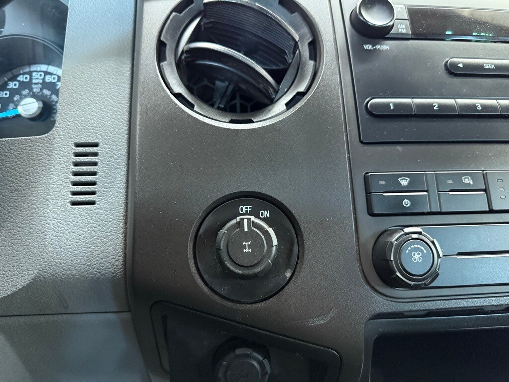 Vehicle image 31 of 48