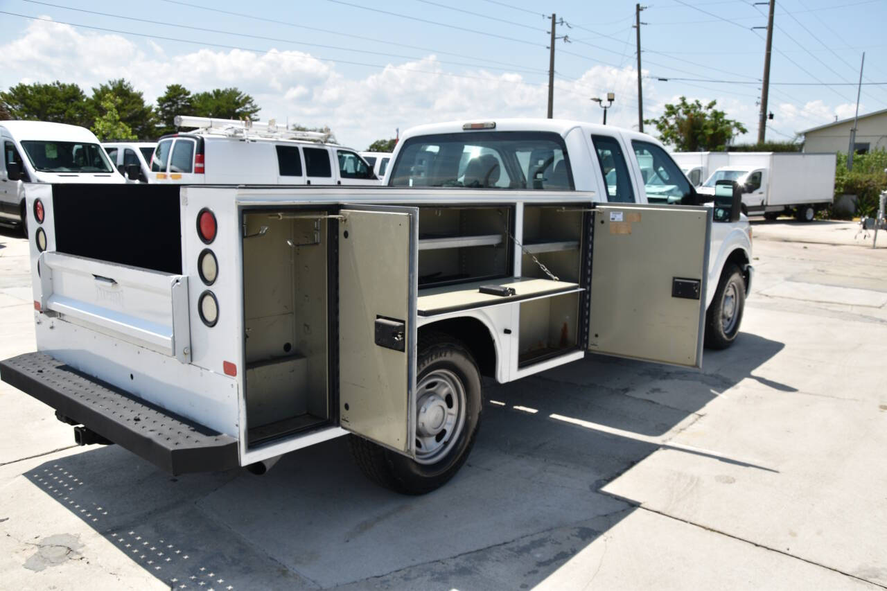 Vehicle image 6 of 15