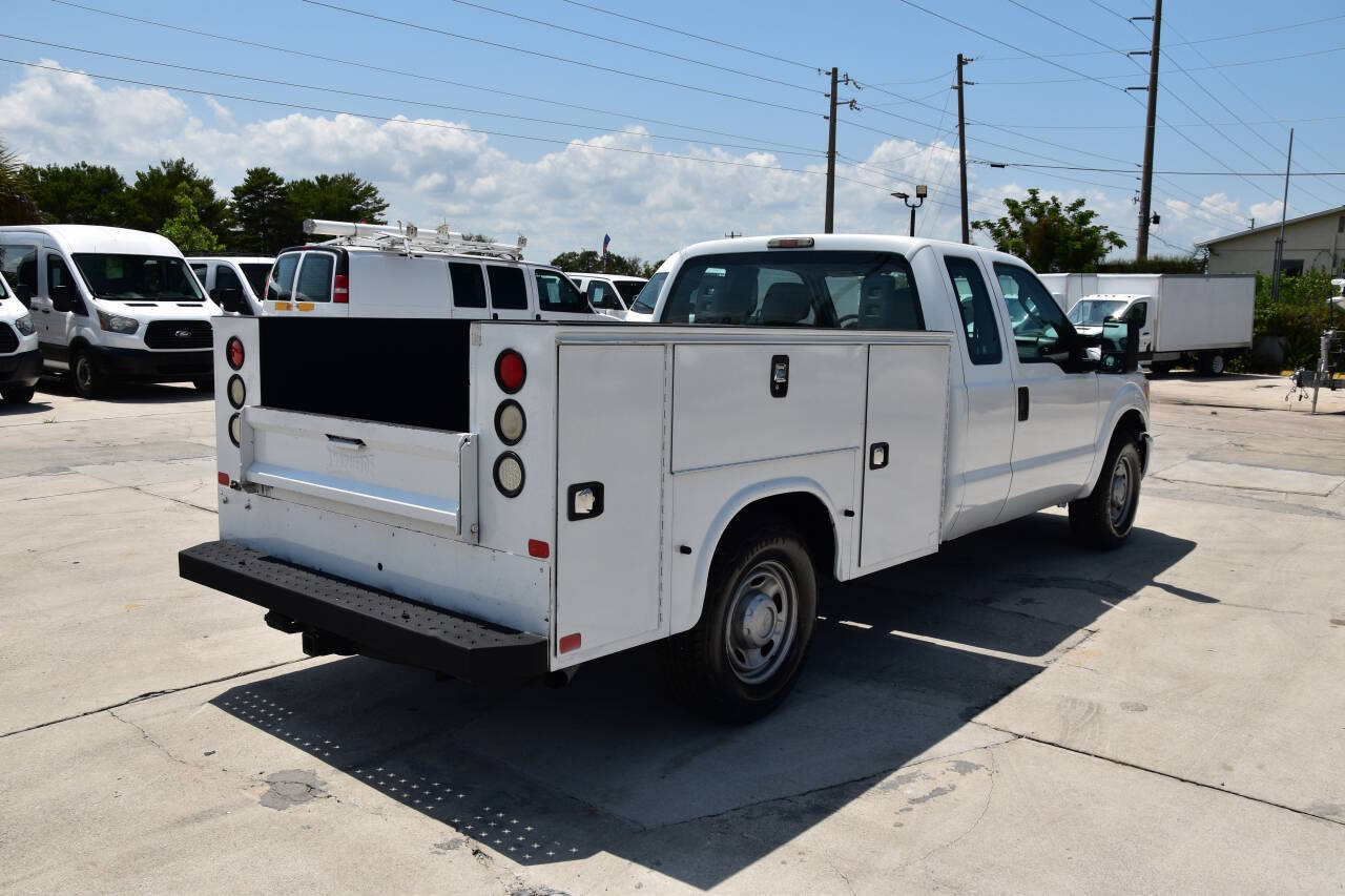 Vehicle image 5 of 15