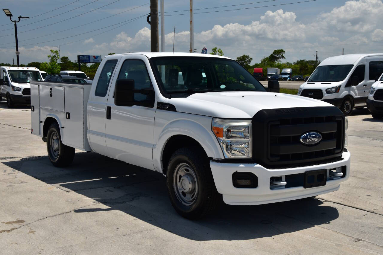 Vehicle image 3 of 15