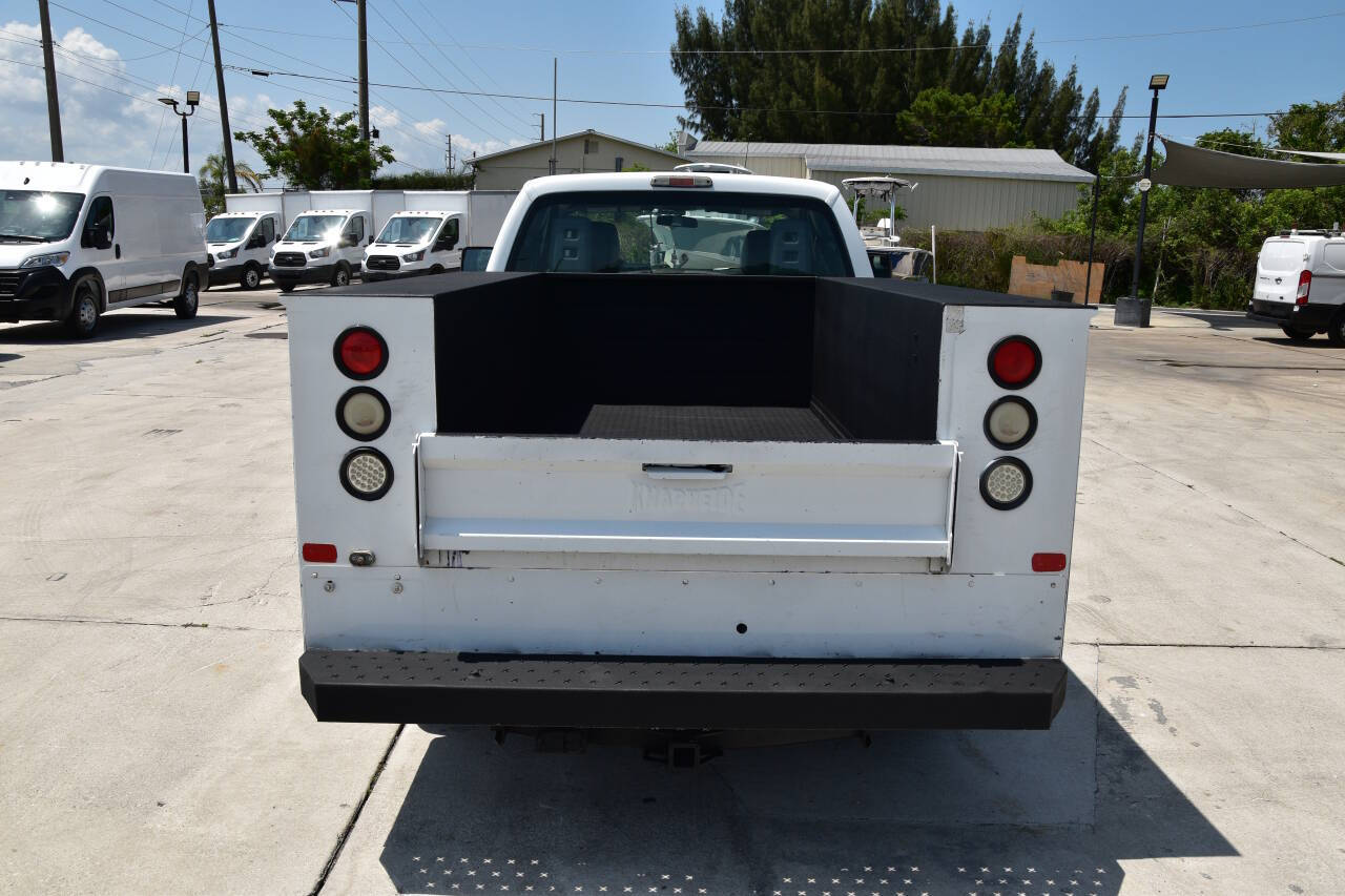 Vehicle image 7 of 15