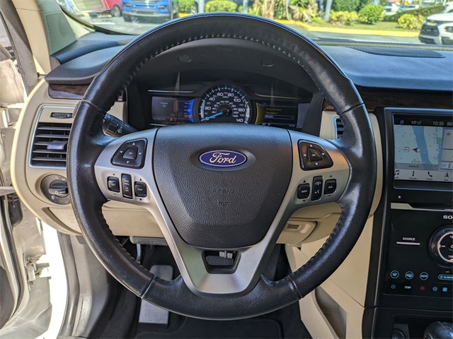 Vehicle image 12 of 32
