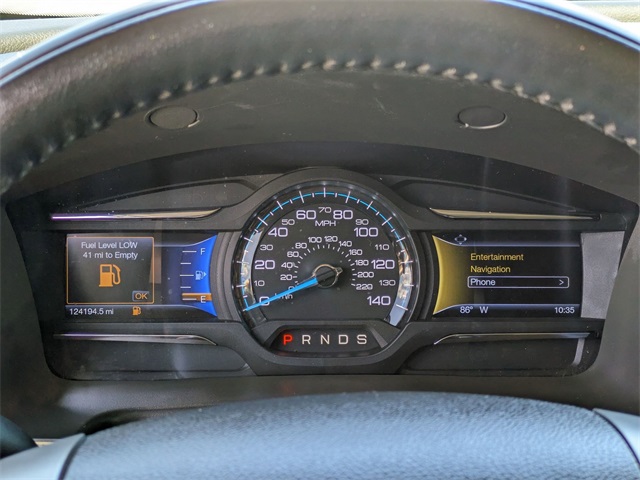 Vehicle image 13 of 32