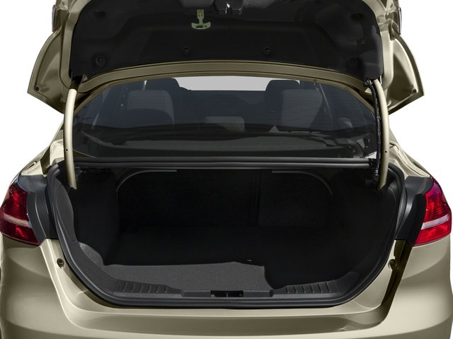 Vehicle image 12 of 19