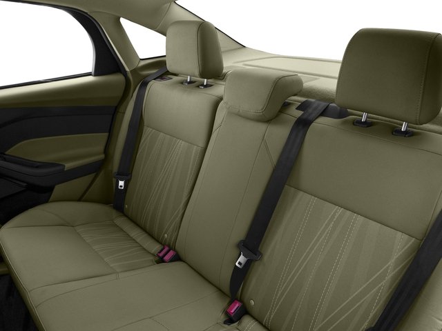 Vehicle image 14 of 19