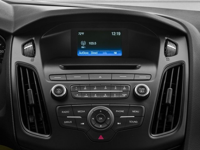 Vehicle image 9 of 19