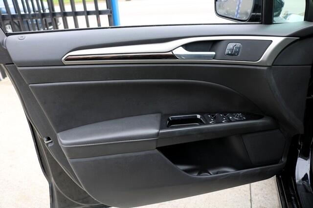 Vehicle image 6 of 17