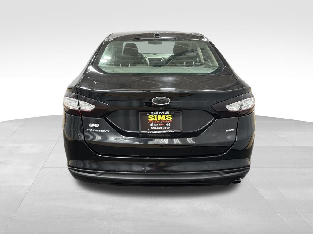 Vehicle image 2 of 28