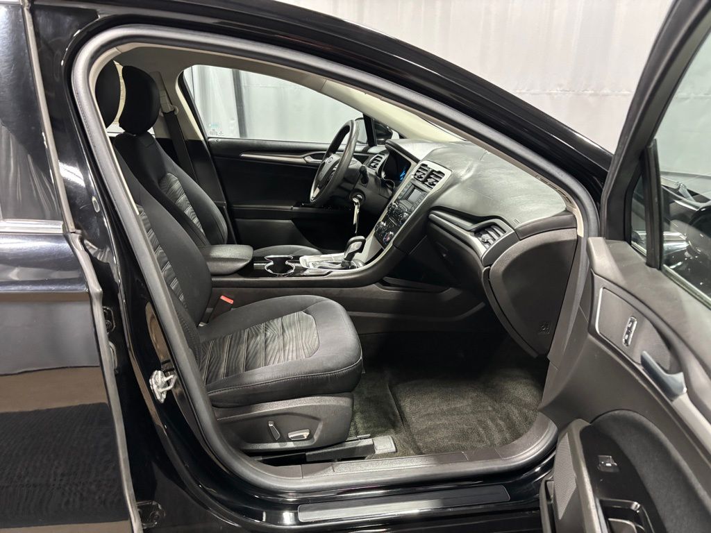 Vehicle image 28 of 28