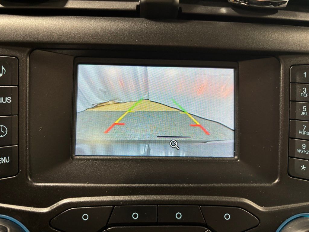 Vehicle image 20 of 28