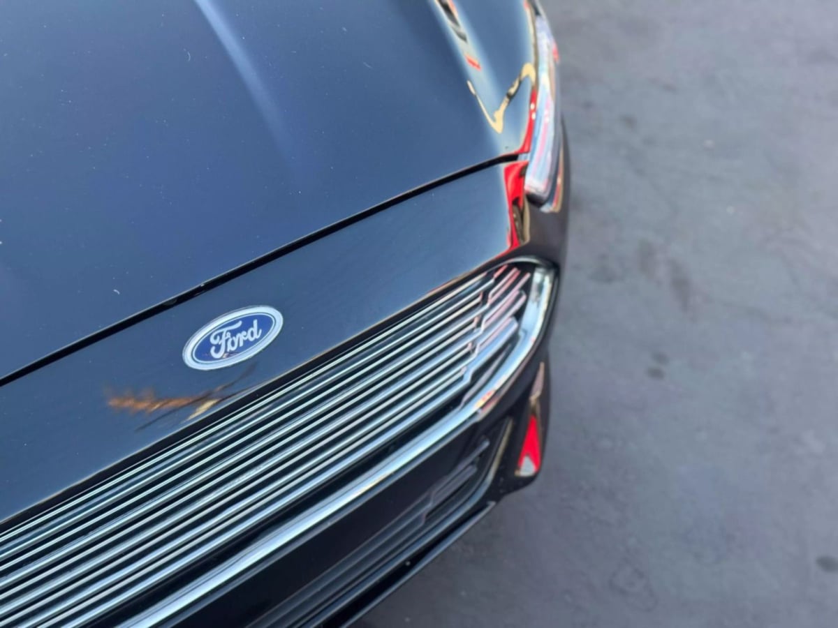 Vehicle image 11 of 45