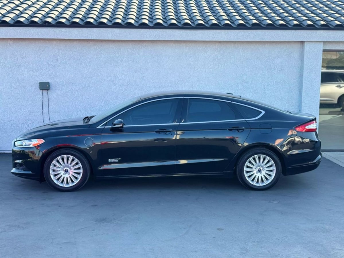Vehicle image 9 of 45