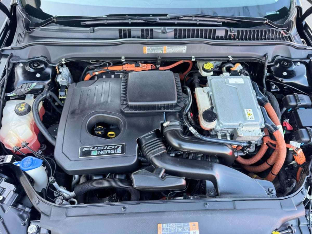 Vehicle image 34 of 45