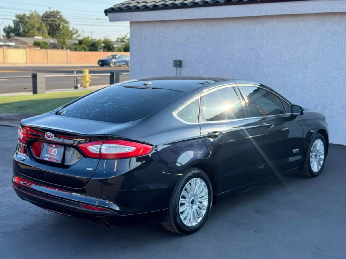 Vehicle image 6 of 45