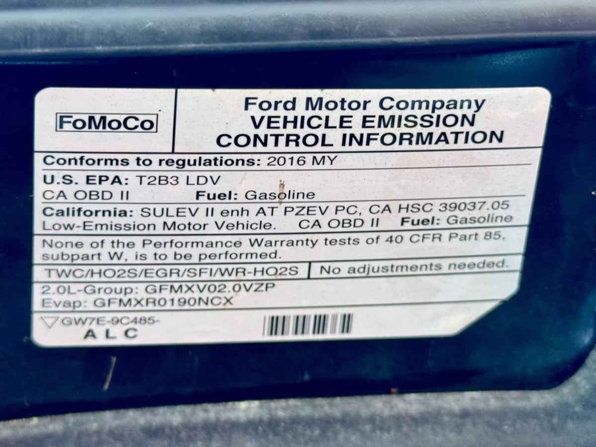 Vehicle image 36 of 45