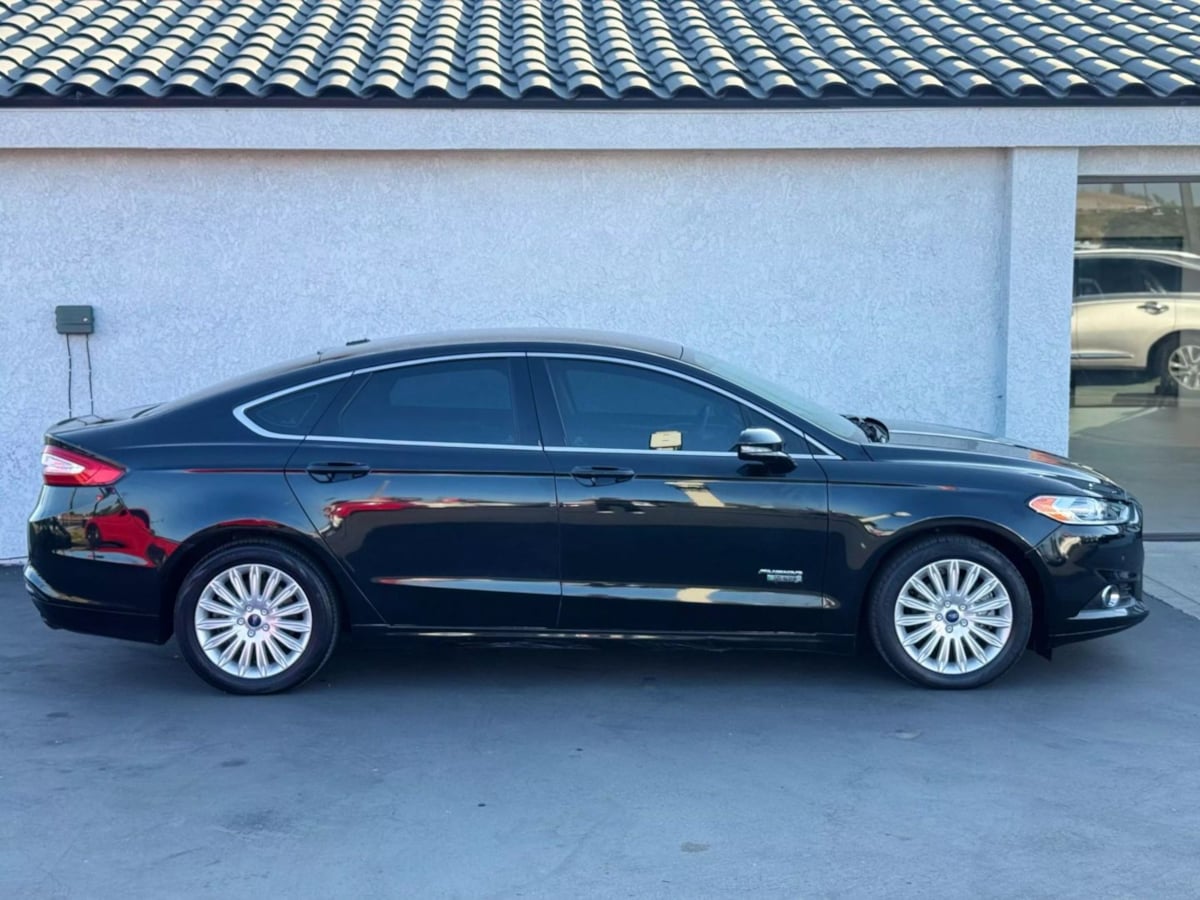 Vehicle image 5 of 45