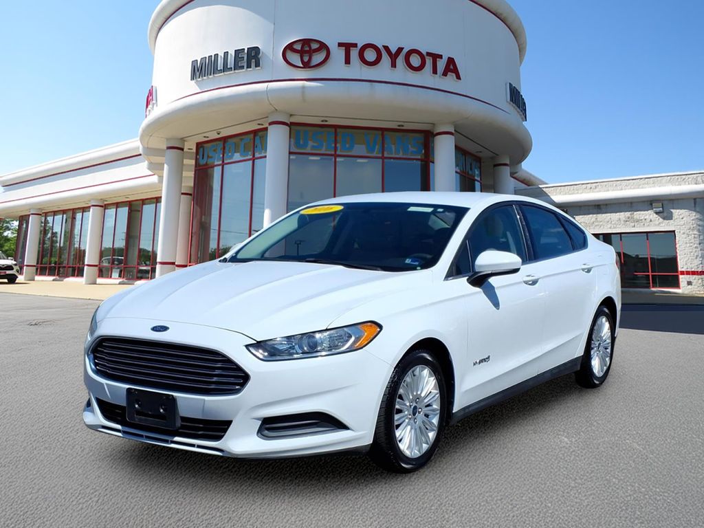 2016 Ford Fusion Hybrid S Image 1 of 18