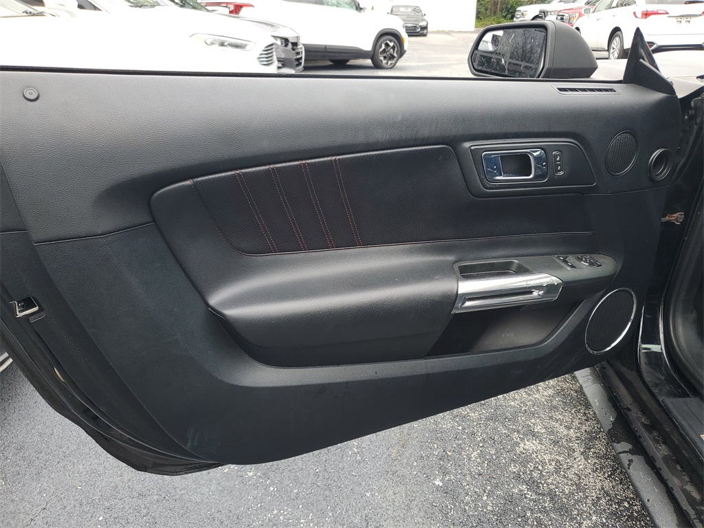 2016 Ford Mustang EcoBoost Premium Image 29 of 30