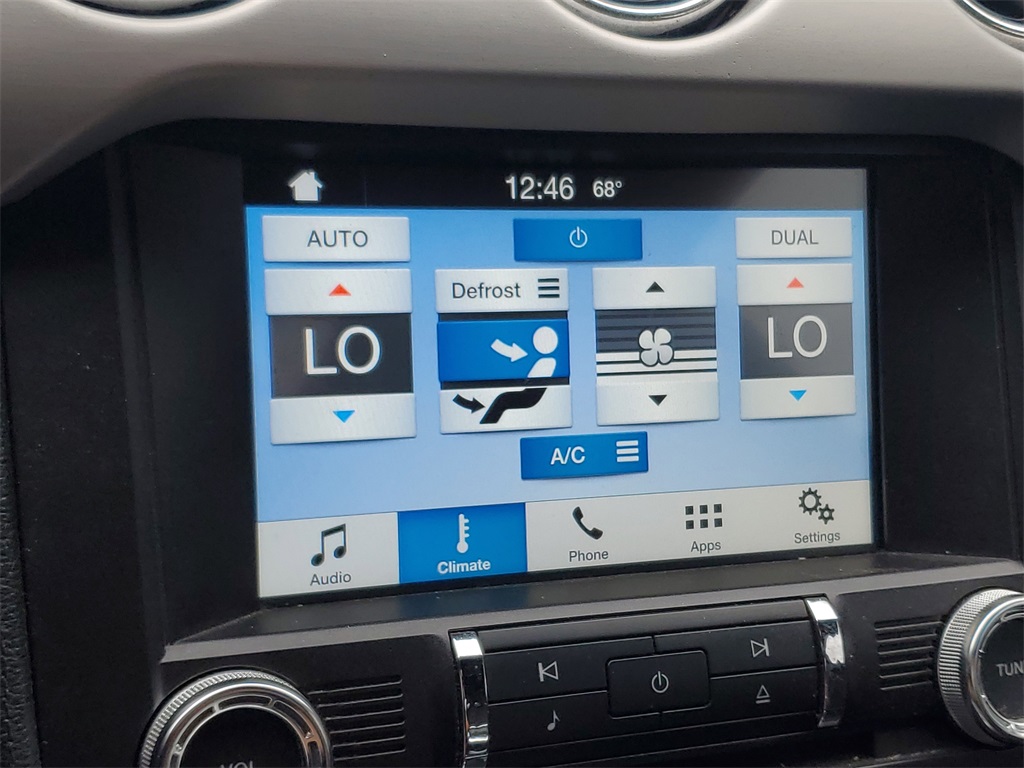 2016 Ford Mustang EcoBoost Premium Image 18 of 30