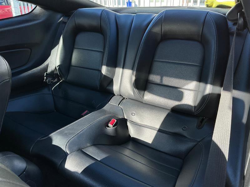 2016 Ford Mustang EcoBoost Image 14 of 35