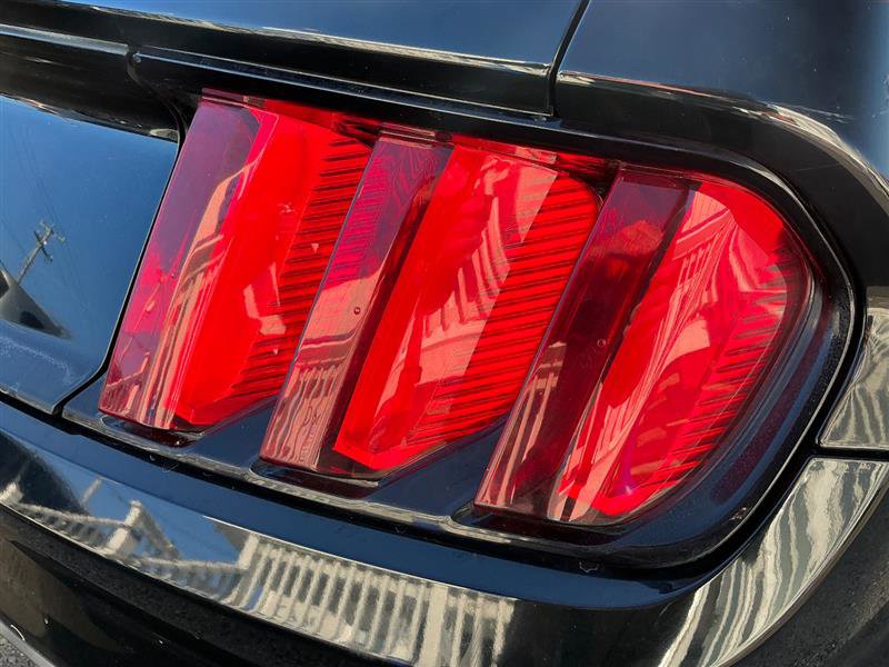 2016 Ford Mustang EcoBoost Image 34 of 35