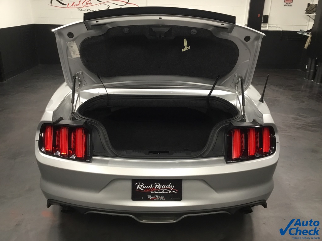 2016 Ford Mustang EcoBoost Premium Image 26 of 54