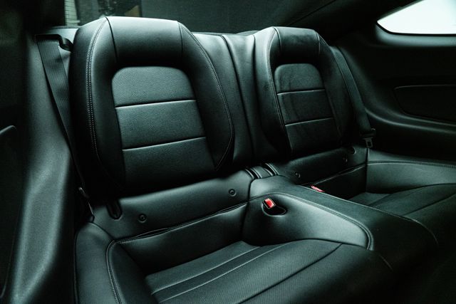 2016 Ford Mustang EcoBoost Premium Image 26 of 45