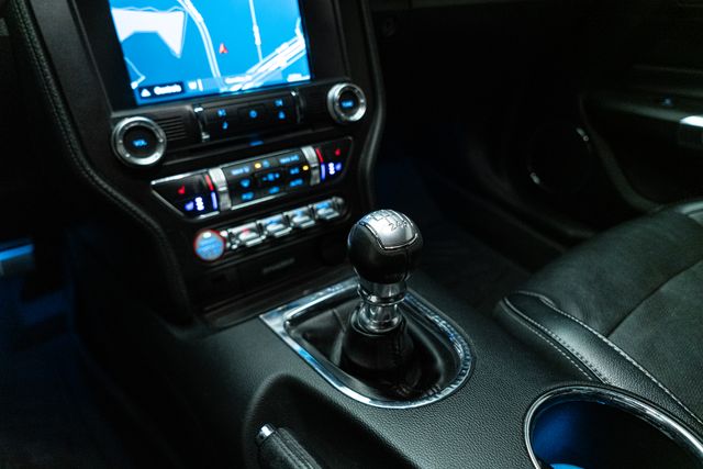 2016 Ford Mustang EcoBoost Premium Image 39 of 45