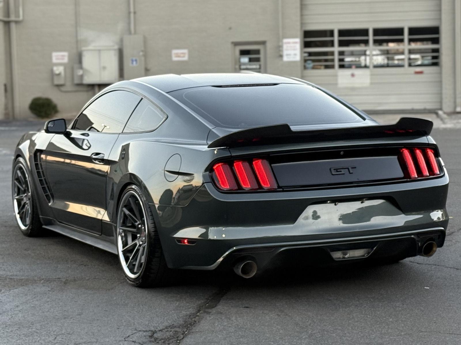 2016 Ford Mustang GT Image 6 of 15