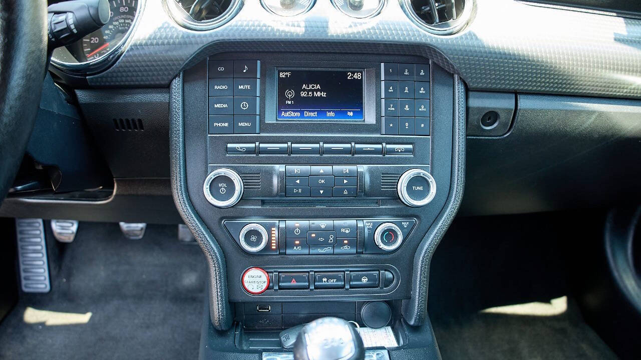 Vehicle image 25 of 26