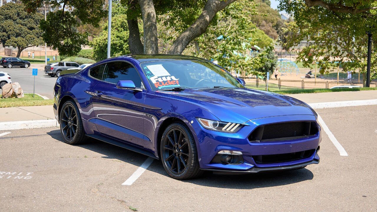 Vehicle image 3 of 26