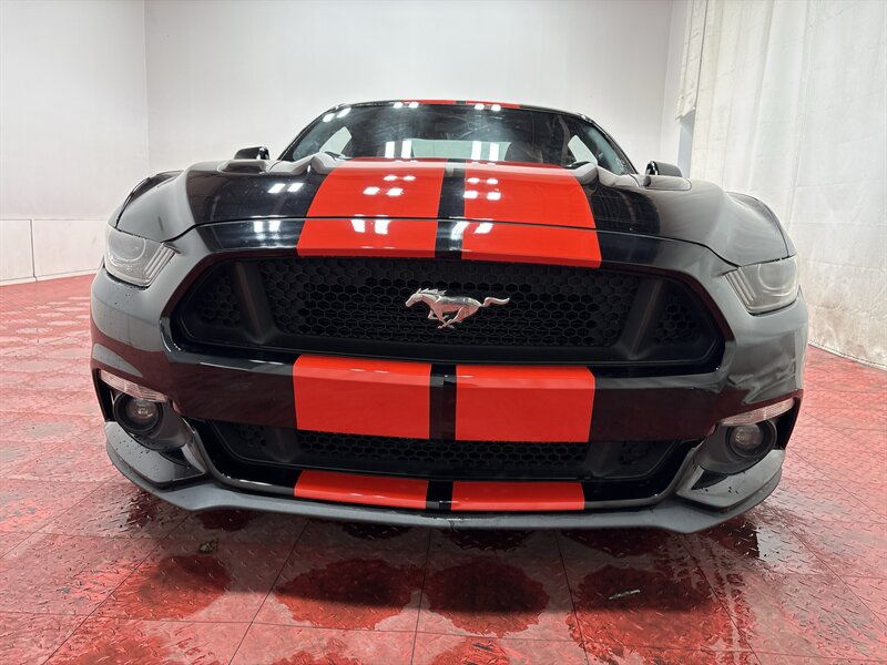 2016 Ford Mustang GT Premium Image 2 of 40