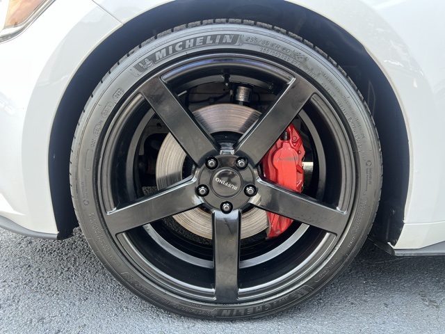 2016 Ford Mustang GT Premium Image 14 of 32