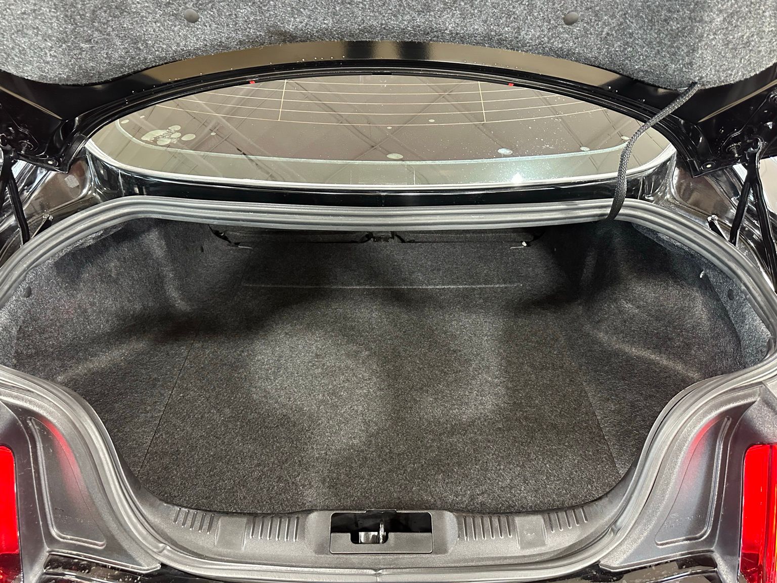 2016 Ford Mustang Shelby GT350 Image 10 of 43