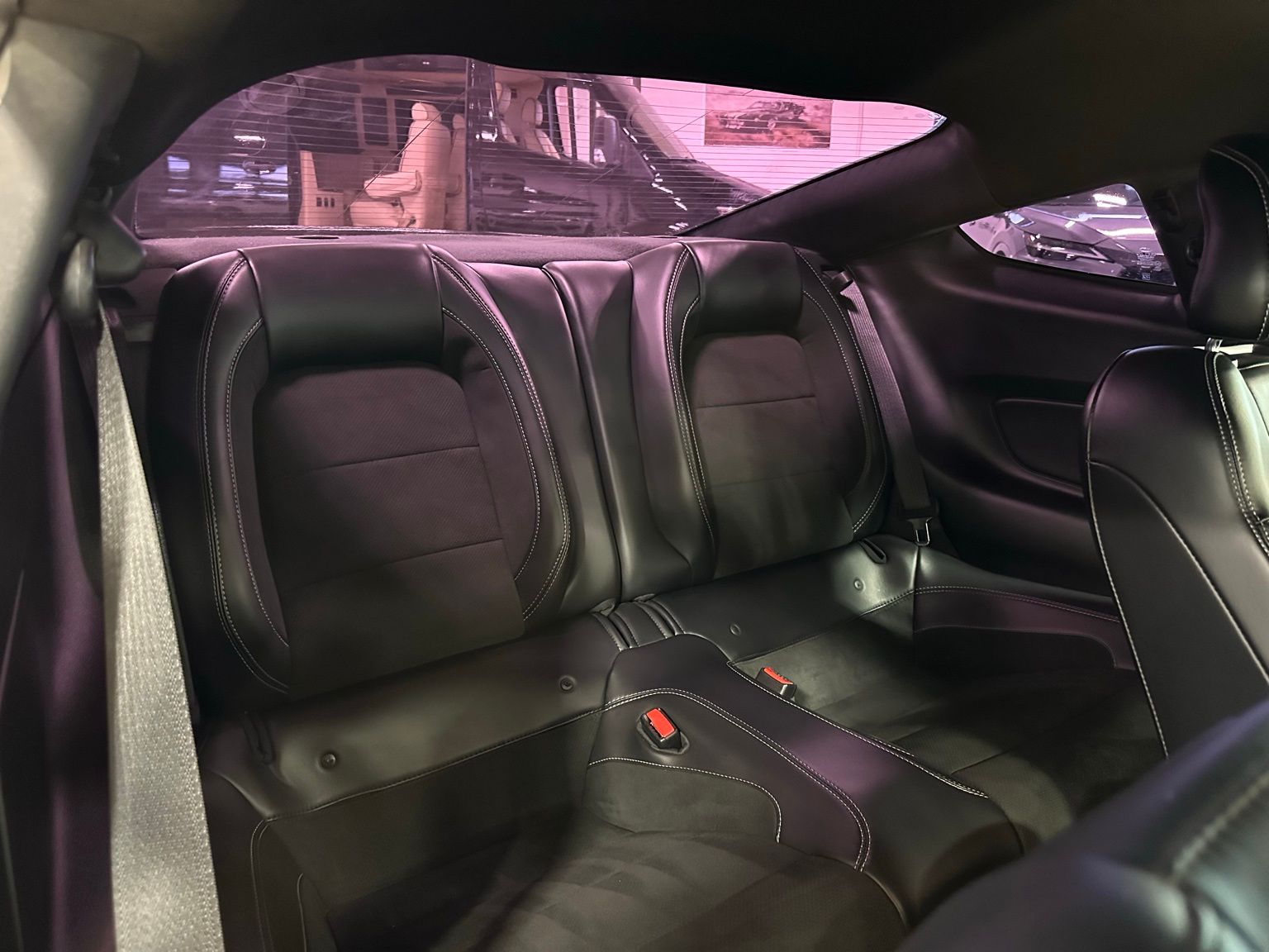 2016 Ford Mustang Shelby GT350 Image 13 of 43