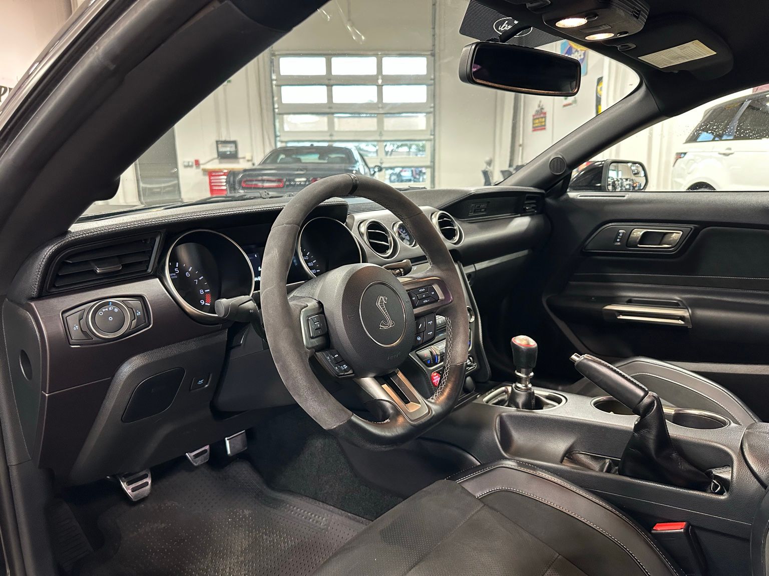 2016 Ford Mustang Shelby GT350 Image 17 of 43