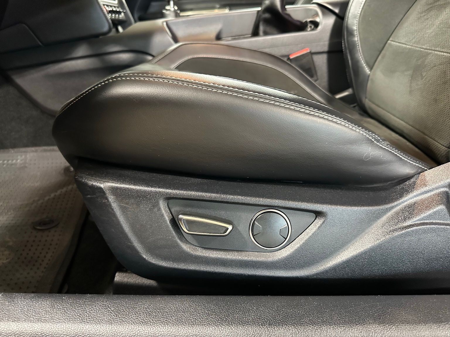 2016 Ford Mustang Shelby GT350 Image 35 of 43