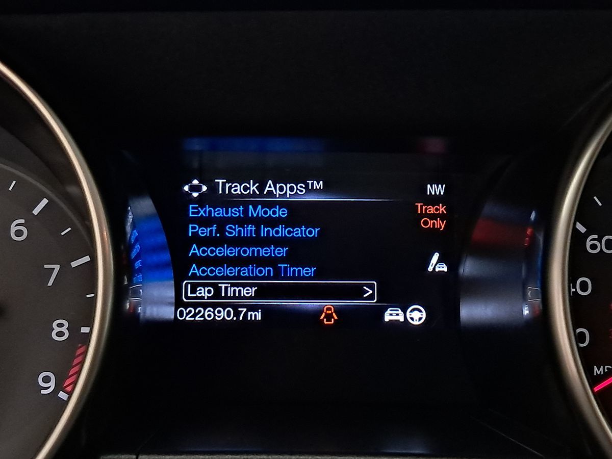 2016 Ford Mustang Shelby GT350 Image 17 of 46