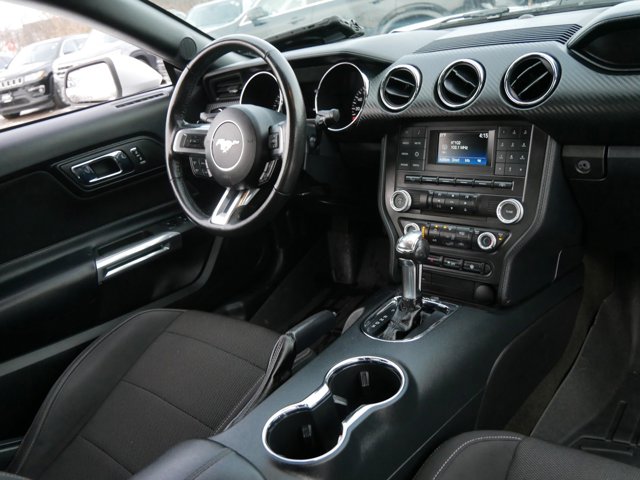 2016 Ford Mustang V6 Image 12 of 31