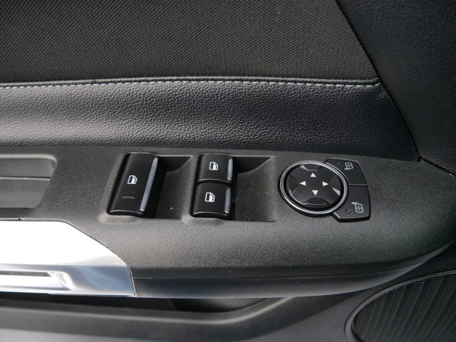 2016 Ford Mustang V6 Image 30 of 31