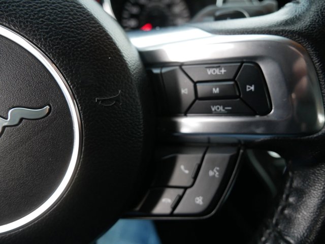 2016 Ford Mustang V6 Image 28 of 31