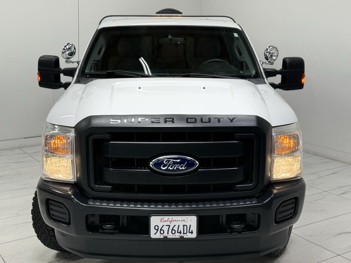 2016 Ford F-250 XLT Image 3 of 46